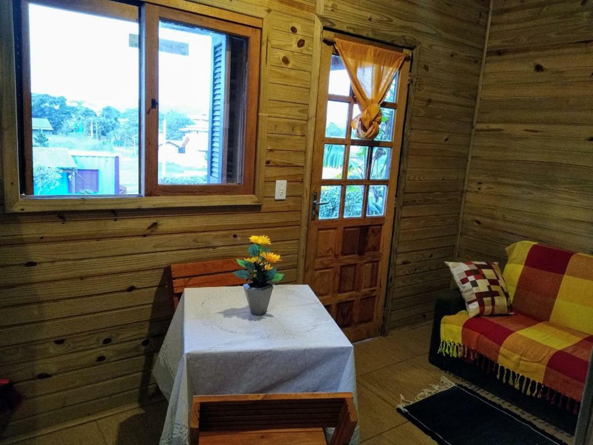 Hindu Box Containers E Cabanas Praia do Rosa Eksteriør billede